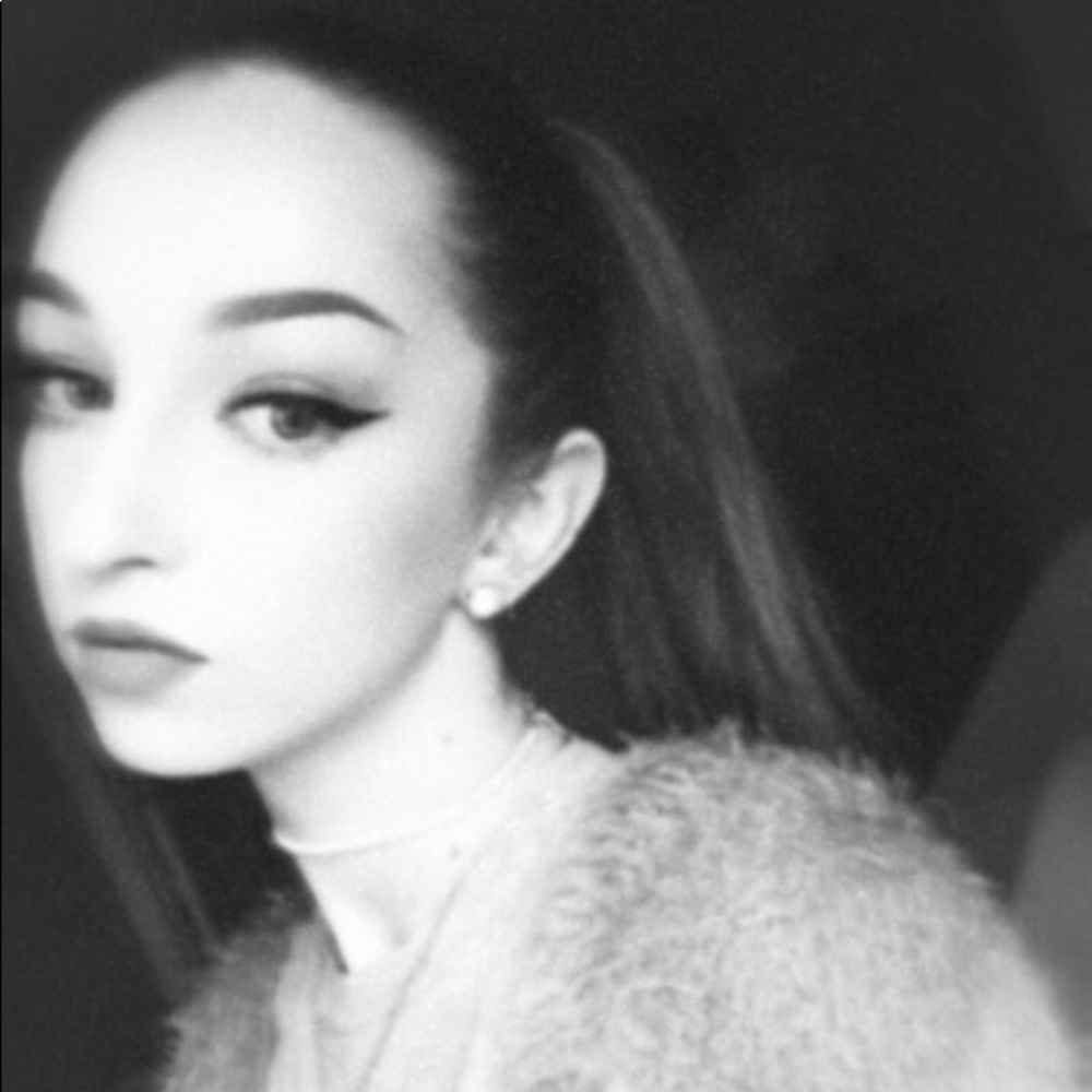 Meet your Posher, Kelsey